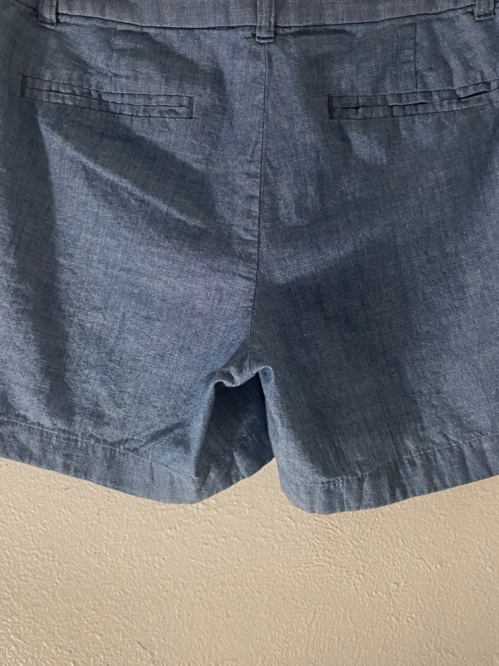 J.Crew 5” Classic Blue Chambray Cotton Shorts Side Pockets Size 6 - Picture 4 of 6
